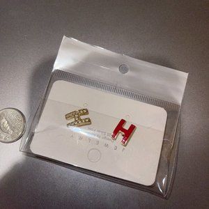 Mini pop H earrings
